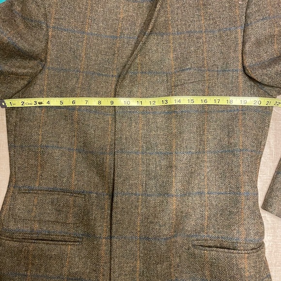 Robert Charles English Tweed overcoat - Picture 8 of 10